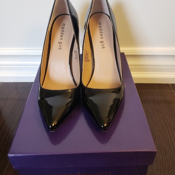 Madden Girl Ohnice Black Dress Pointed Pumps - Picture 3 of 7